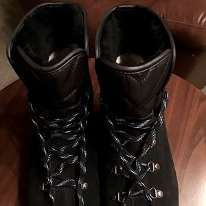 UGG WEATHERPROOF BOOTS